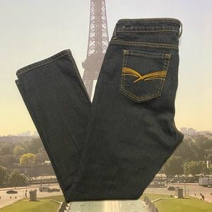 🌺 Beau Jeans by Silver.  Stretchy/slim fit.